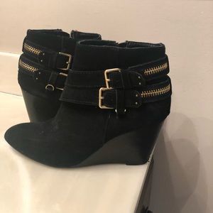 Dolce vita suede wedges
